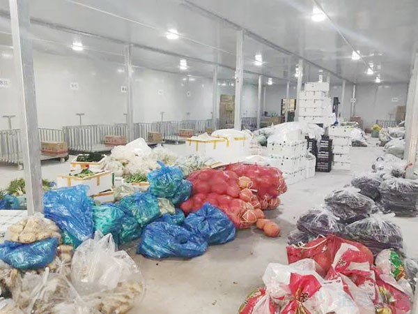 在冷庫使用中，如何根據食品分類確定貯藏溫度值？