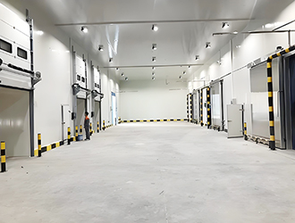 屠宰場(chǎng)生產(chǎn)冷庫(kù)預(yù)冷間溫度要求是多少？標(biāo)準(zhǔn)與設(shè)計(jì)要點(diǎn)解析